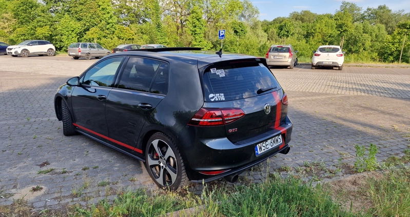 Volkswagen Golf cena 51500 przebieg: 235000, rok produkcji 2014 z Sierpc małe 92